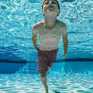 lice free child swimming