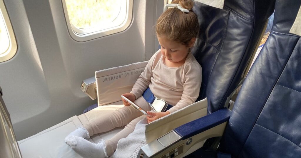 can you travel with head lice